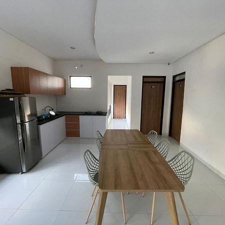 Urbanview Villa Balong Bho Syariah Bandung Cibiru Exterior foto