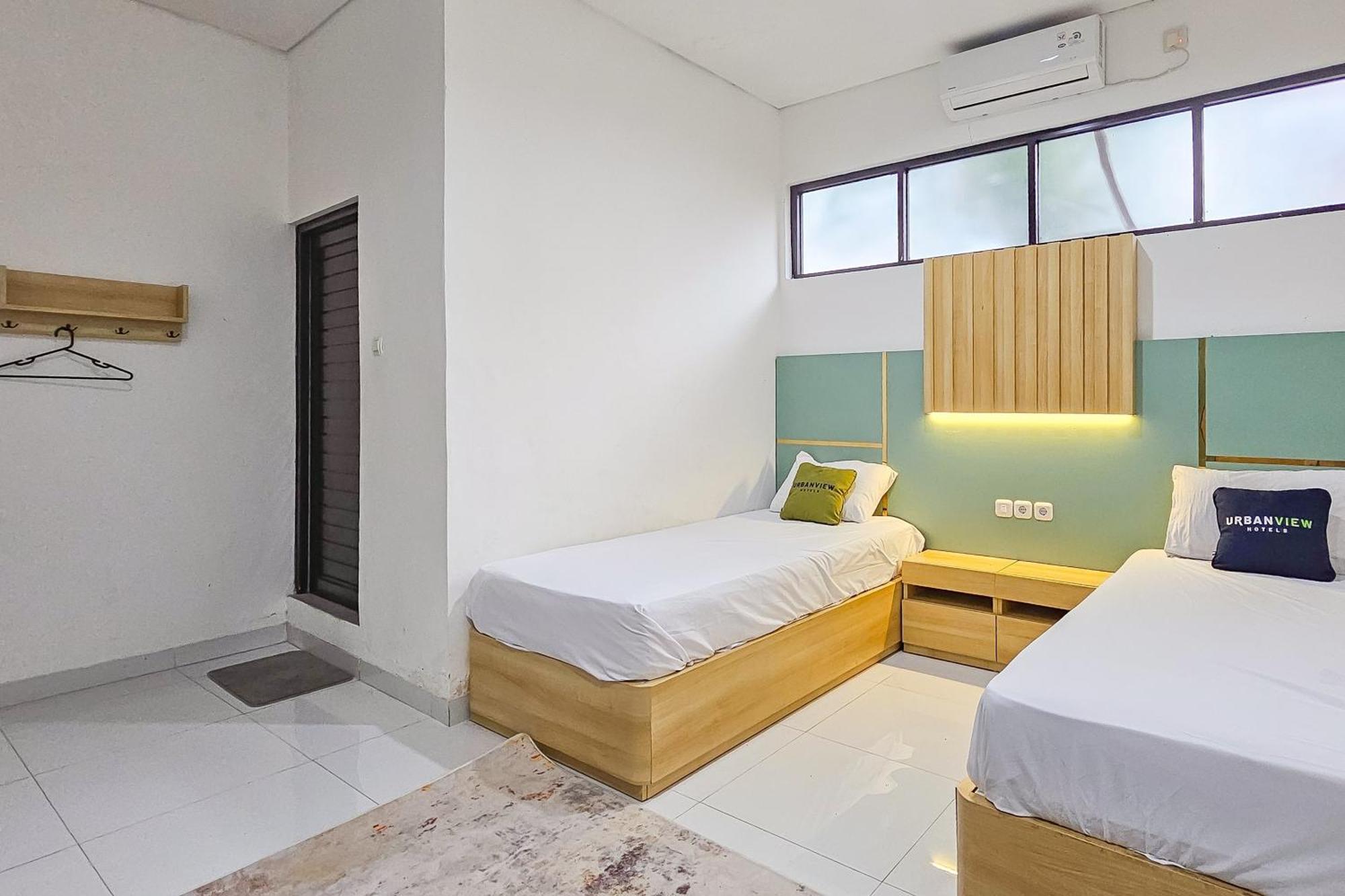 Urbanview Villa Balong Bho Syariah Bandung Cibiru Exterior foto