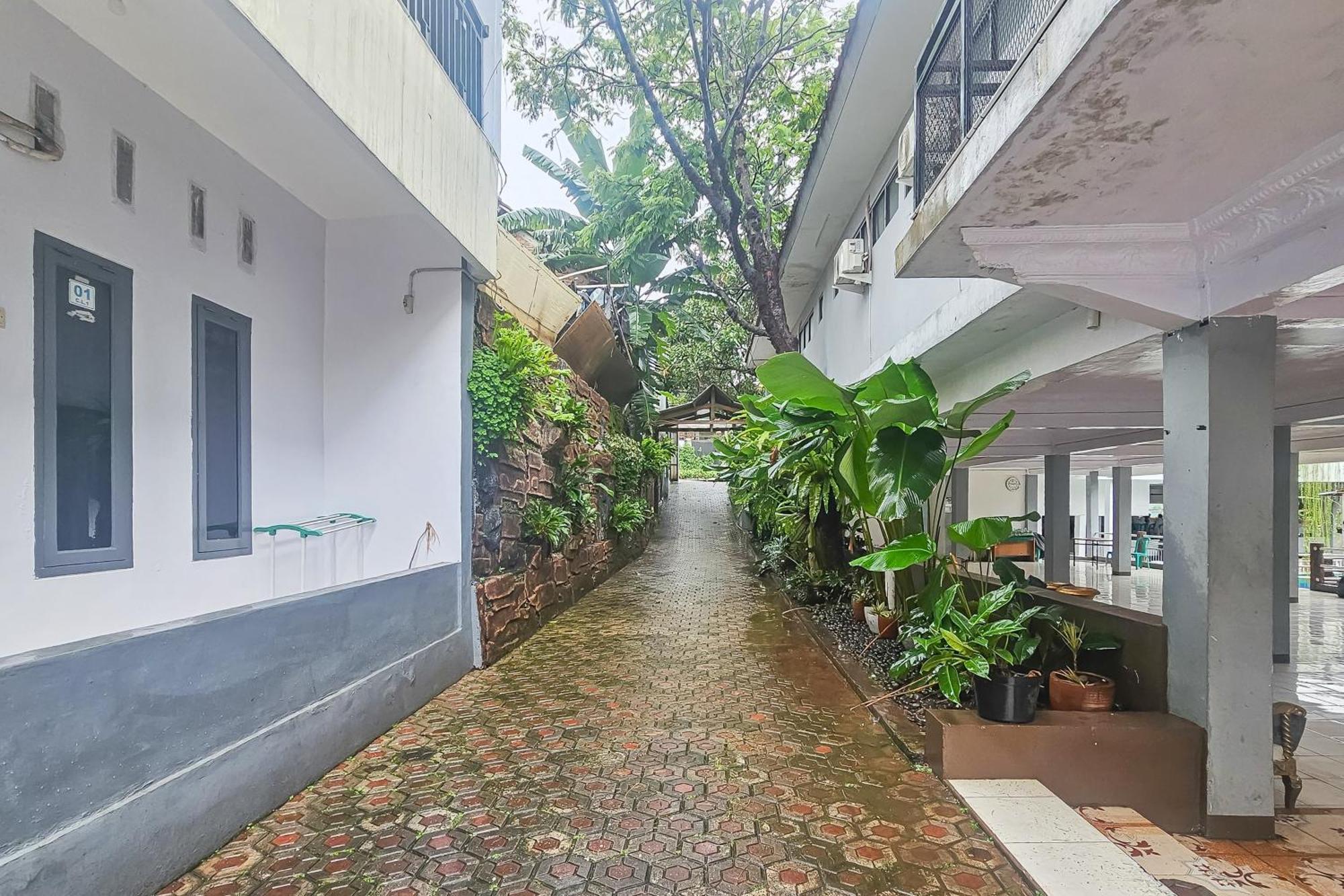 Urbanview Villa Balong Bho Syariah Bandung Cibiru Exterior foto